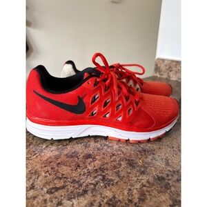 Nike Air Zoom Vomero 9 Orange and White Women's US Size 8.5 READ
